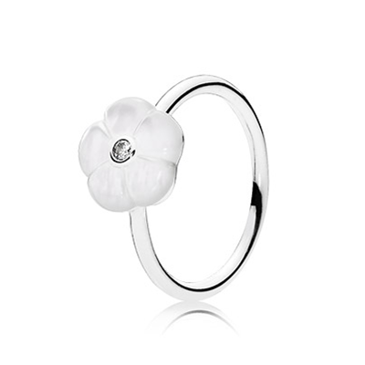 Pandora Luminous Floral Ring