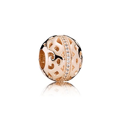 Pandora Center of attention clear cz Charm
