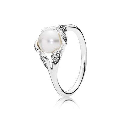 Pandora Luminous Leaves With Pearl And Clear CZ Ring