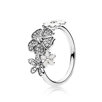 Pandora Shimmering Bouquet Ring