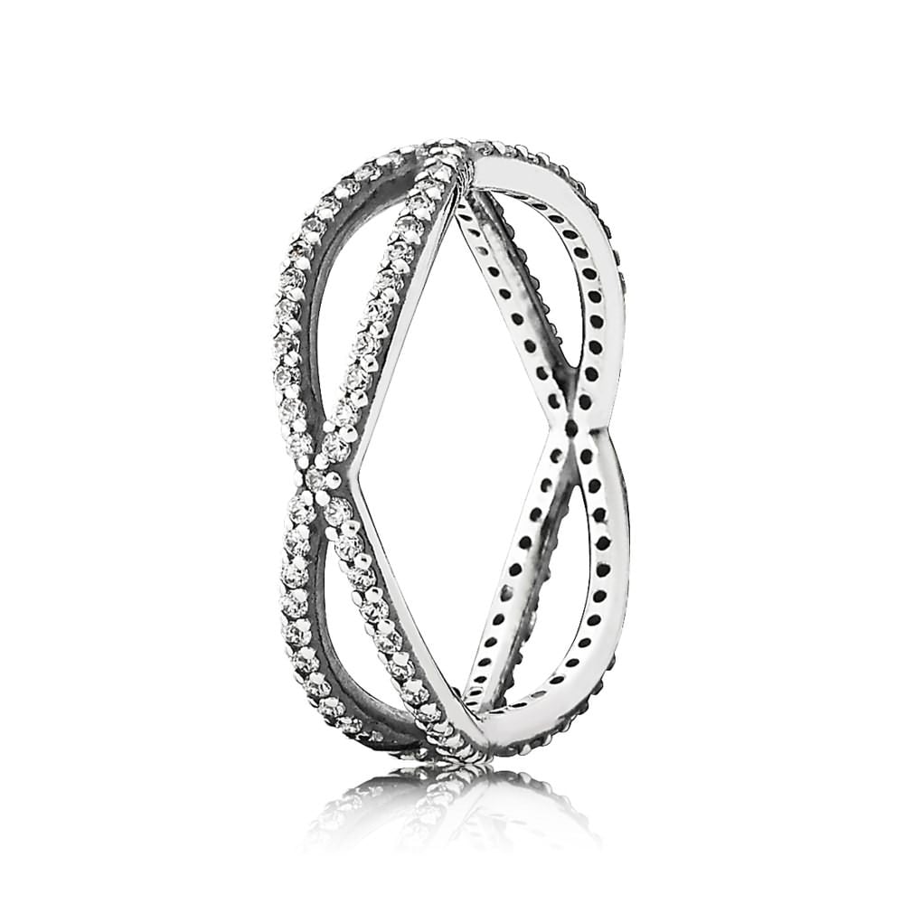 Pandora Sparkling Crossover Ring